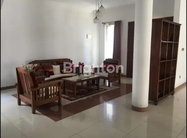 image RUMAH CANTIK TROPIS DI MODERLAND TANGERANG (2)