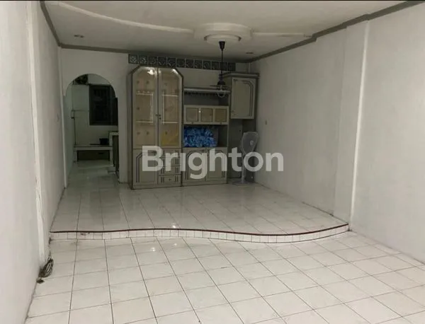 image  RUKO 3 TINGKAT SIAP HUNI (4)