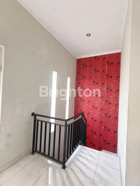 image RUMAH 2 LANTAI 4 KAMAR, DEKAT TOL & UMS (4)