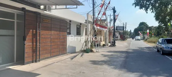 image RUMAH DAN TEMPAT USAHA GENTAN (5)