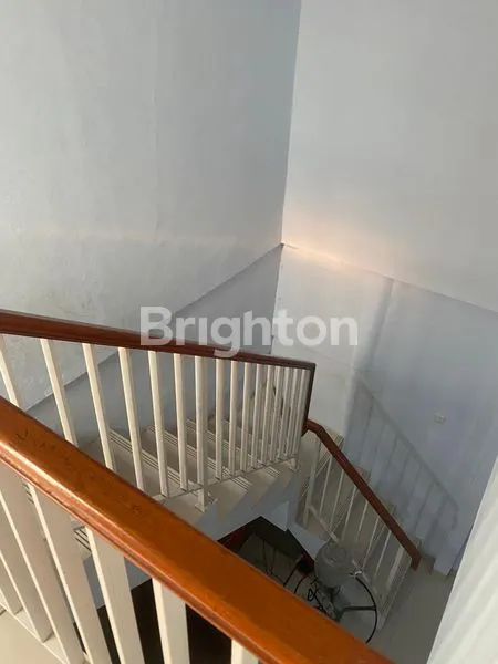 image RUMAH 2 LANTAI BARU RENOV FULL FURNISH (4)