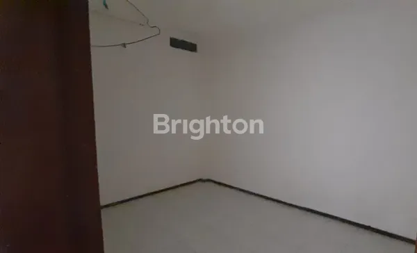 image RUKO DI JALAN TUMAPEL SURABAYA PUSAT (3)