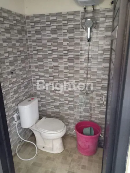 image RUMAH GRIYA SHANTA BARU DAN SIAP DIHUNI (4)