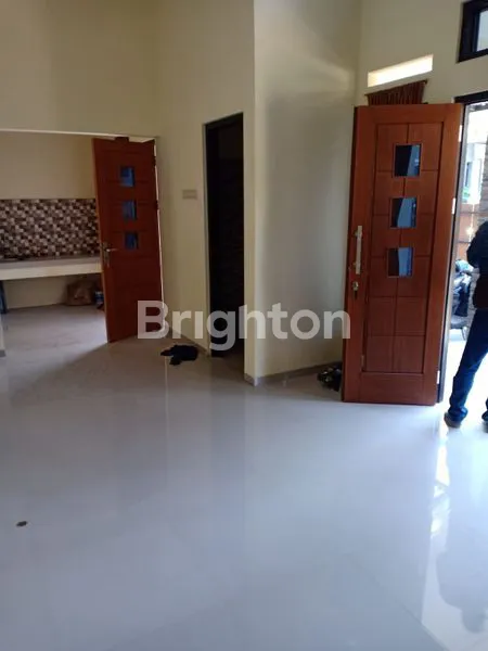 image RUMAH GRIYA SHANTA BARU DAN SIAP DIHUNI (7)