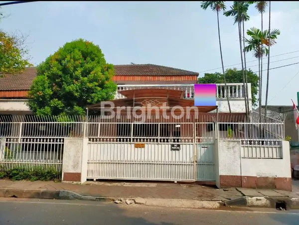 image RUMAH HOEK LOKASI STRATEGIS DI KOTA TANGERANG (1)