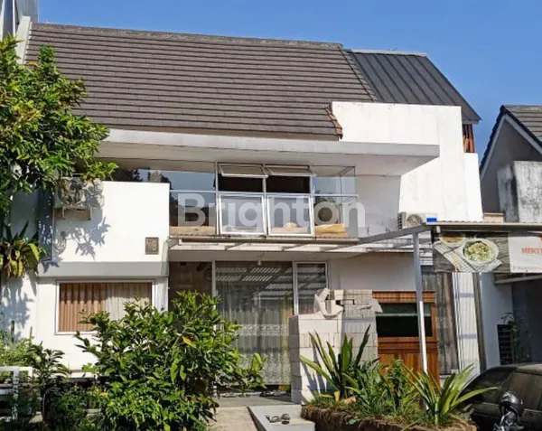 RUMAH ASRI SEMI FURNISHED GREEN VALLEY SENTUL CITY