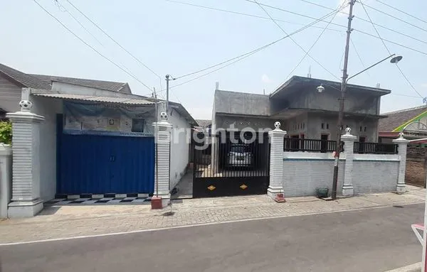 image KWARASAN, SUKOHARJO, TANAH PLUS RUMAH DAN TOKO, LOKASI DEKAT JALAN RAYA DAN KAMPUS, AREA PADAT PENDUDUK. (1)