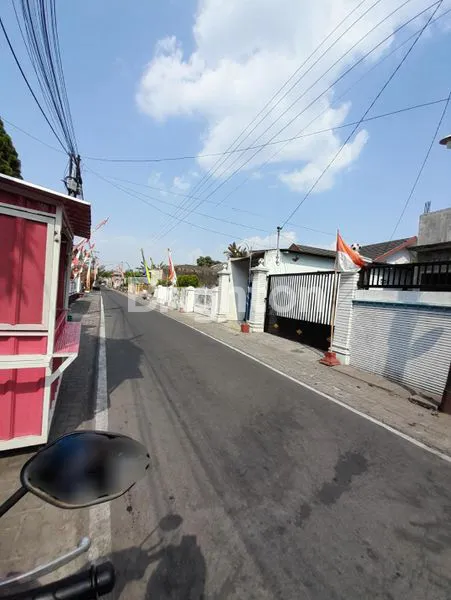 image KWARASAN, SUKOHARJO, TANAH PLUS RUMAH DAN TOKO, LOKASI DEKAT JALAN RAYA DAN KAMPUS, AREA PADAT PENDUDUK. (2)