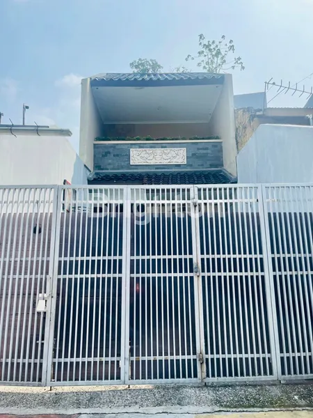 image RUMAH STRATEGIS DI JALAN UTAMA KOMERSIAL FULL FURNISHED JOHAR BARU JAKARTA PUSAT (1)