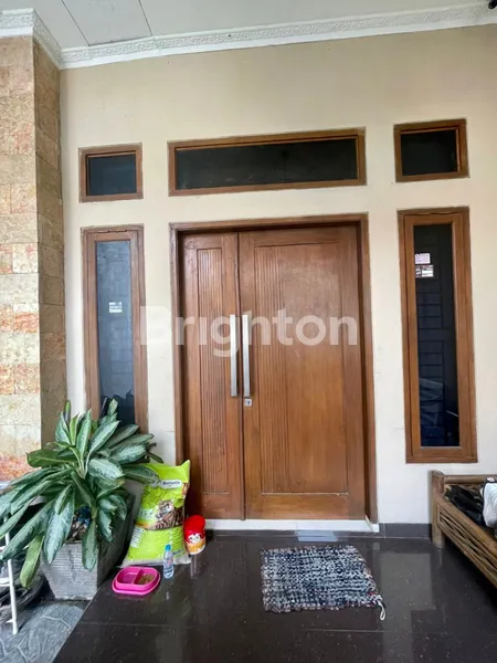 image RUMAH STRATEGIS DI JALAN UTAMA KOMERSIAL FULL FURNISHED JOHAR BARU JAKARTA PUSAT (2)