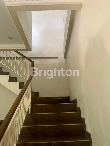 image RUMAH STRATEGIS DI JALAN UTAMA KOMERSIAL FULL FURNISHED JOHAR BARU JAKARTA PUSAT (6)