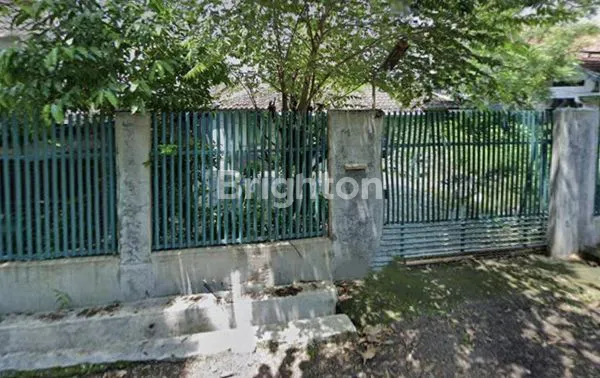 HAWA RUMAH TUA HITUNG TANAH TENGAH KOTA