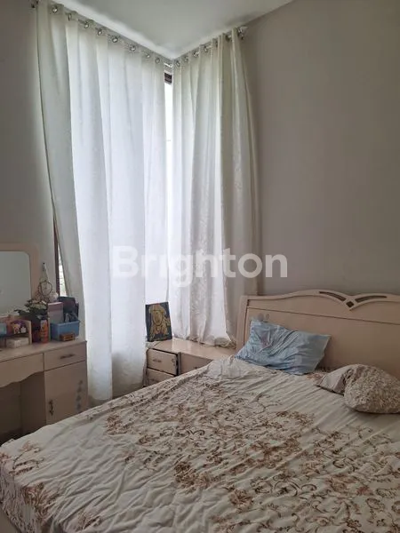 image HUNIAN MEWAH  CLUSTER ONE GATE, AREA SOLO BARU, TIDAK BANJIR, ROW JALAN PERUMAHAN 3 MOBIL (3)