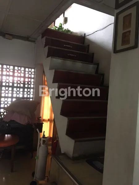 image RUMAH 2 LANTAI KRAMAT JATI JAKARTA TIMUR (4)