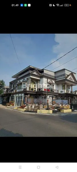 image RUMAH BESAR MEWAH DI SULFAT DEKAT DENGAN SAWOJAJAR DAN STASIUN KOTA BARU (1)