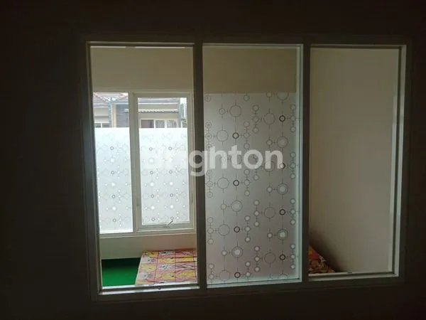 image TURUN HARGA !!!DIJUAL CEPAT RUMAH VILLA SEMI FURNISHED - ORO ORO OMBO (2)