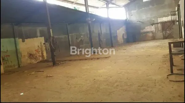 image KAMPUNG SEWU BANGUNAN BEKAS PABRIK SIAP PAKAI HARGA 7M SAJA (5)