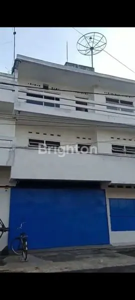 image DIJUAL 1 GUDANG DAN 2 RUKO DI PASAR KEPANJEN MALANG LOKASI POTENSIAL UNTUK USAHA (2)