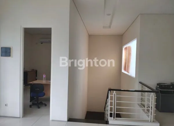 image RUMAH MEWAH MINIMALIS GRAHA FAMILI  (2)