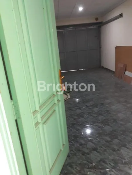 image DISEWAKAN RUMAH EKSKLUSIF YANG LUAS DAN NYAMAN (7)