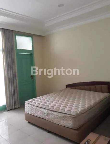 image DISEWAKAN RUMAH EKSKLUSIF YANG LUAS DAN NYAMAN (6)