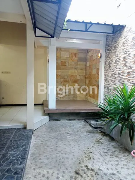 image RUMAH DI PERUMAHAN KEDIRI (4)