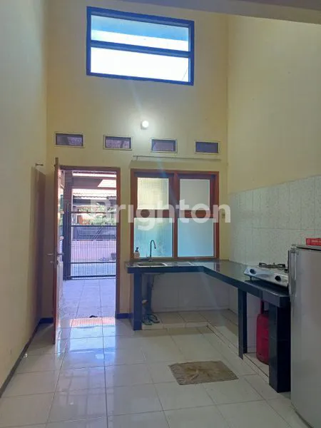 image RUMAH DI PERUMAHAN KEDIRI (6)
