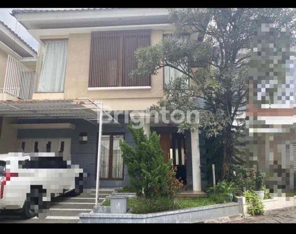 image RUMAH MEWAH DAN ELITE, SISTEM ONE GATE, SECURITY DAN CCTV 24/7 LEBAR JALAN 7 METER!! TIDAK BANJIR!! ISTIMEWA DAN LANGKA (1)