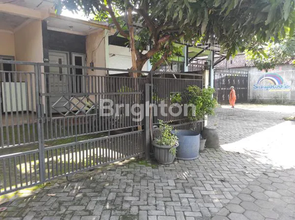 image RUMAH LUAS BERADA DI DAERAH URIP SUMOHARJO KEDIRI (2)