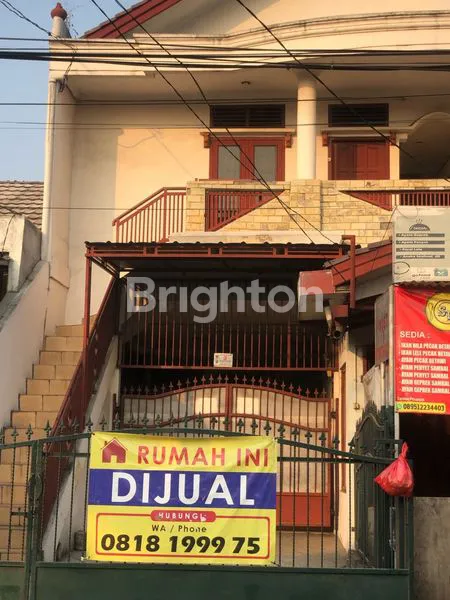 image RUMAH DUA LANTAI UTK KOS KOSAN DAN ADA KIOS YG CUKUP LUAS (2)