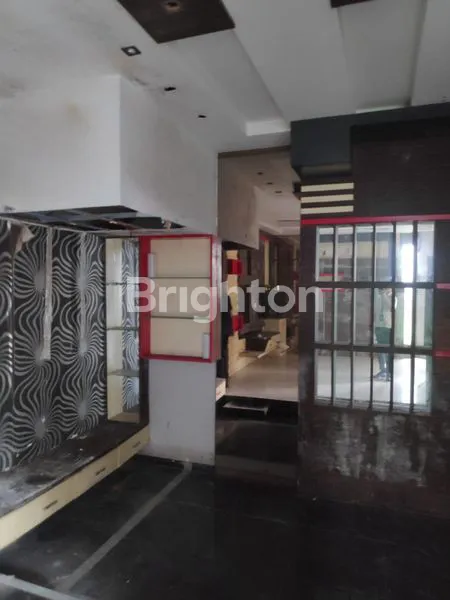 image RUMAH 2 LANTAI NAN ASRI BEVERLY PARK SIAP HUNI (5)