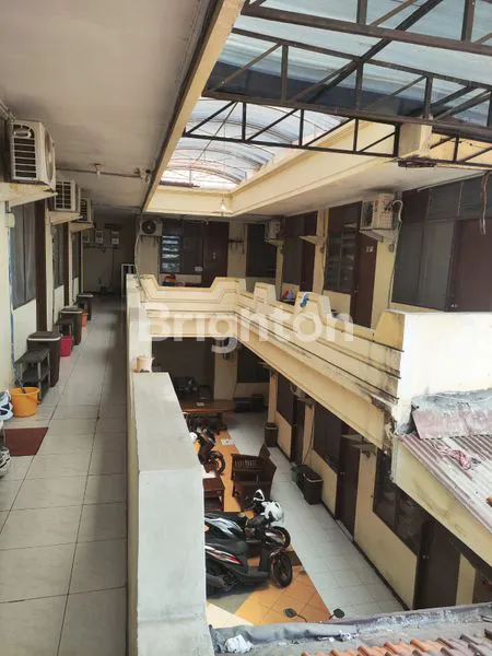 image KOS 32 KAMAR DEKAT UBAYA NEGO BANYAK (1)