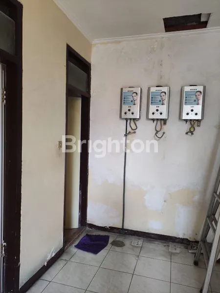 image KOS 32 KAMAR DEKAT UBAYA NEGO BANYAK (7)