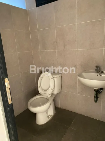 image 2 RUKO JEJER SOUTHERN POINT MARGOREJO DEKAT PLAZA MARINA & JEMURSARI (5)