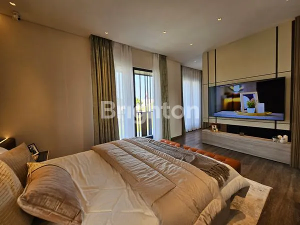 image RUMAH NEW STROZZI GADING SERPONG TANGERANG (4)