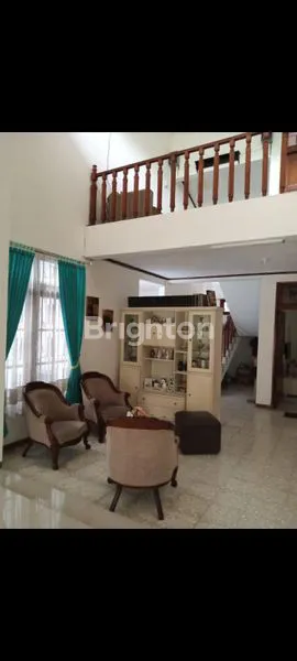 image RUMAH TENGAH KOTA (2)