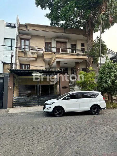 image RUMAH LANGKA KAWASAN ELIT DI ARAYA 1 SURABAYA TIMUR (1)