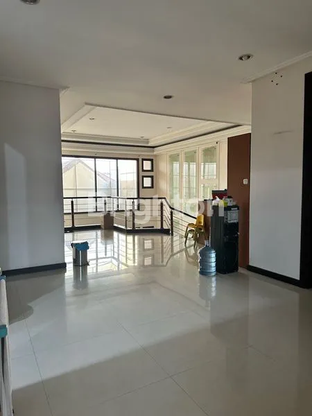 image RUMAH LANGKA KAWASAN ELIT DI ARAYA 1 SURABAYA TIMUR (5)