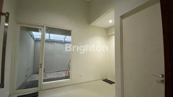 image DIJUAL! RUMAH DI NORTHWEST PARK (2)