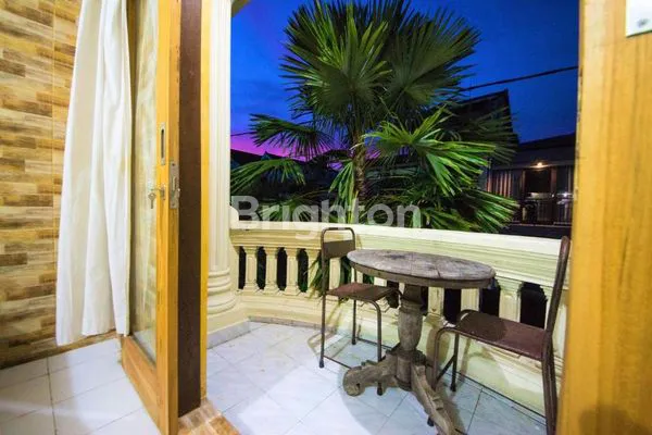 image RUMAH HOOK 3 LANTAI BANYAK KAMAR DI NUSA DUA (6)