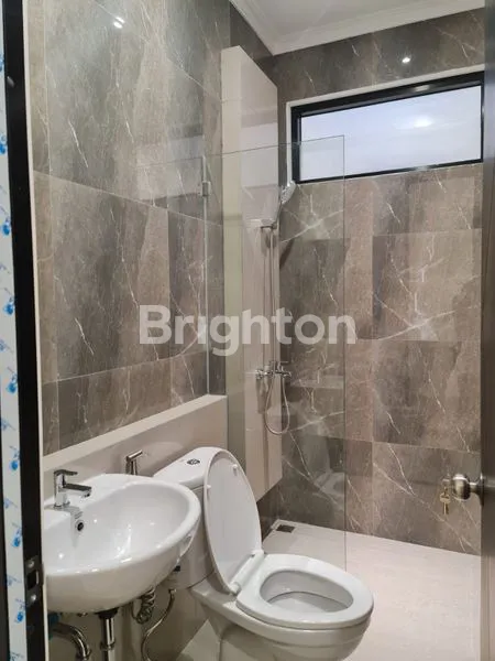 image RUMAH DI DARMO PERMAI TIMUR  (5)