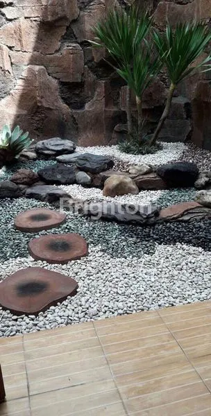 image RUMAH CANTIK MINIMALIS DI RIVERSIDE MALANG (6)