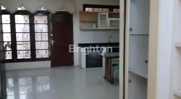 image RUMAH DI VILA TAMAN TELAGA , CITRALAND UTAMA, TERAWAT, DEKAT GWALK, SIAP HUNI (3)