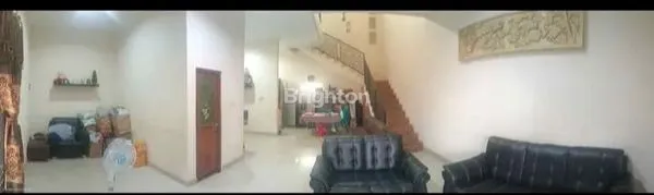 image DIJUAL RUMAH MURAH FULL RENOVASI 2 LT (2)