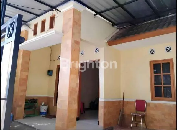 image KAWASAN PERUMAHAN PALEM PERTIWI MENGANTI GRESIK RUMAH MEWAH BAGUS FULL PAGAR GARASI 1 MOBIL 375 JT NEGO (2)