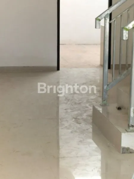 image RUMAH DEKAT SUPERINDO TINGGAL 1UNIT  (3)
