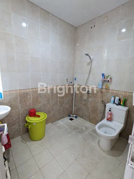 image RUMAH DIJUAL 2 LANTAI DI PERUMAHAN CITRALAND (4)