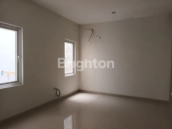 image HUNIAN MEWAH  STRATEGIS AREA KAWASAN KOTA DESAIN SPLIT LEVEL (6)