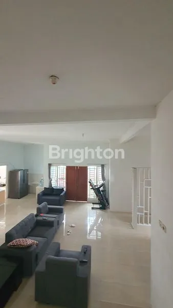 image RUMAH HOOK 2 LANTAI KOTA BATU (3)