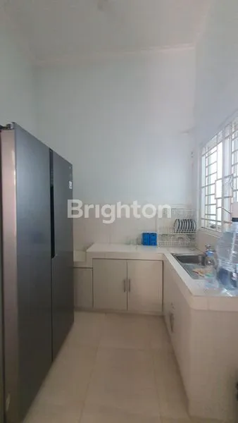 image RUMAH HOOK 2 LANTAI KOTA BATU (4)